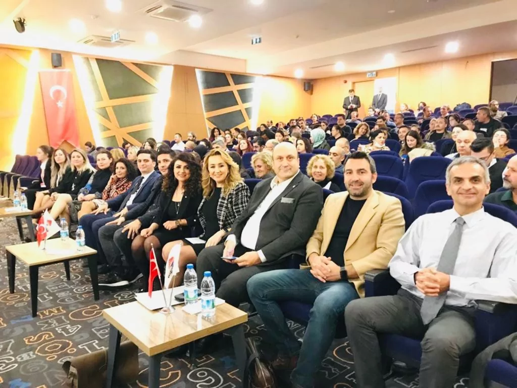 Bahçeşehir Koleji Nilüfer Kampüsü'nde 'Dijital Çağ Nedir?' paneli