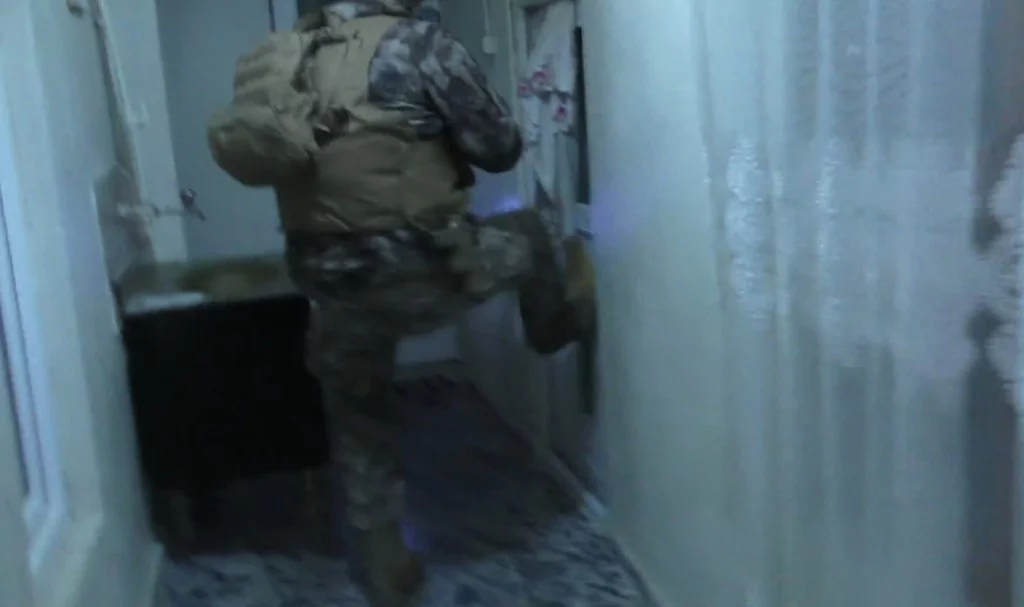 Bursa'da zehir tacirlerine dev operasyon! 5 ilde eş zamanlı baskın