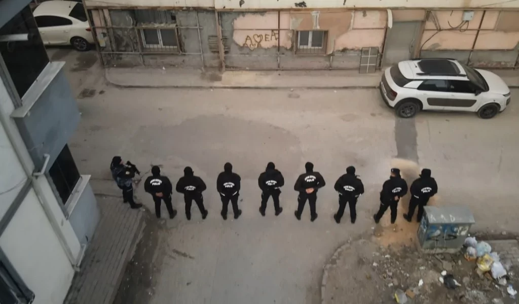 Bursa'da zehir tacirlerine dev operasyon! 5 ilde eş zamanlı baskın