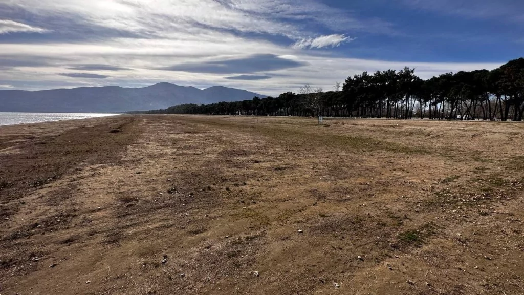 Bursa'da kuraklık alarmı! İznik Gölü 400 metre çekildi, iskele karada kaldı