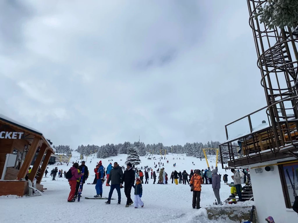 Uludağ'da pistler dolup taştı!