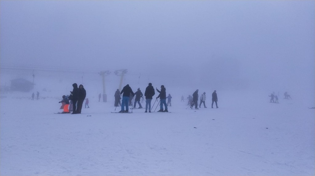 Uludağ'da pistler dolup taştı!