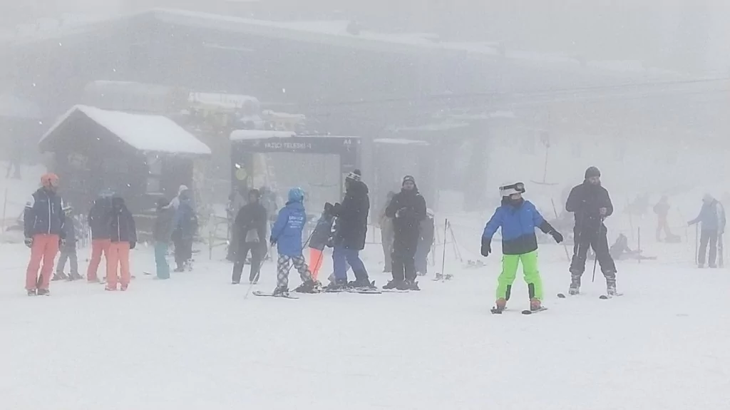 Uludağ'da pistler dolup taştı!