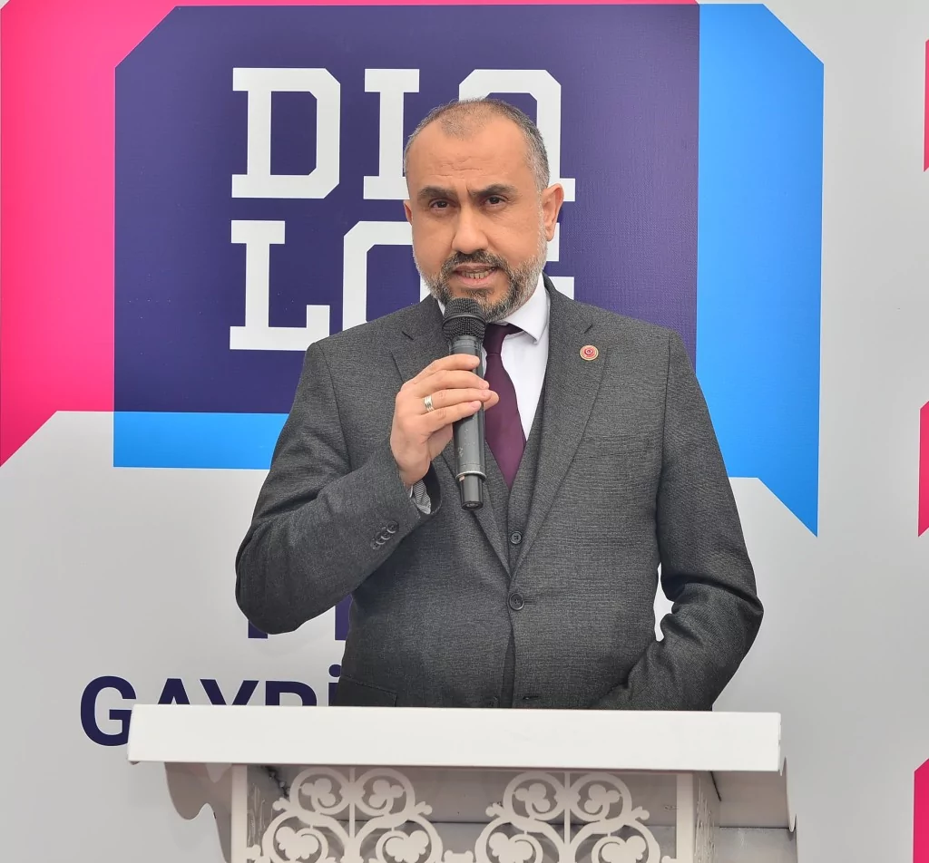 Dialog Plus Gayrimenkul'e görkemli açılış