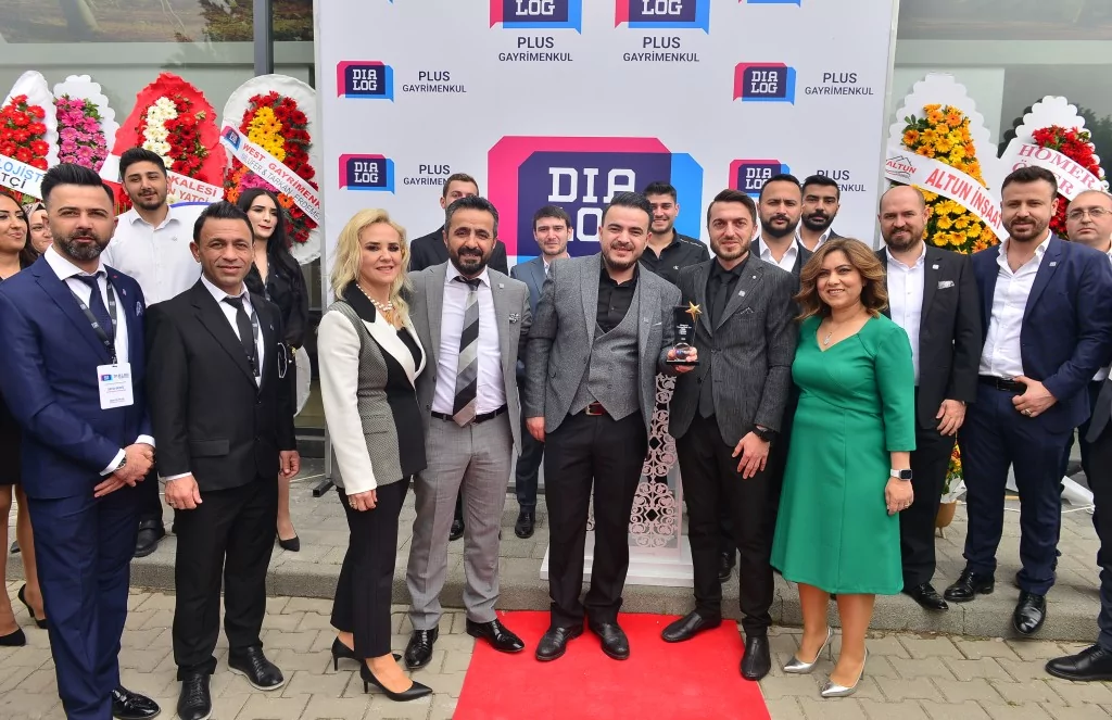 Dialog Plus Gayrimenkul'e görkemli açılış