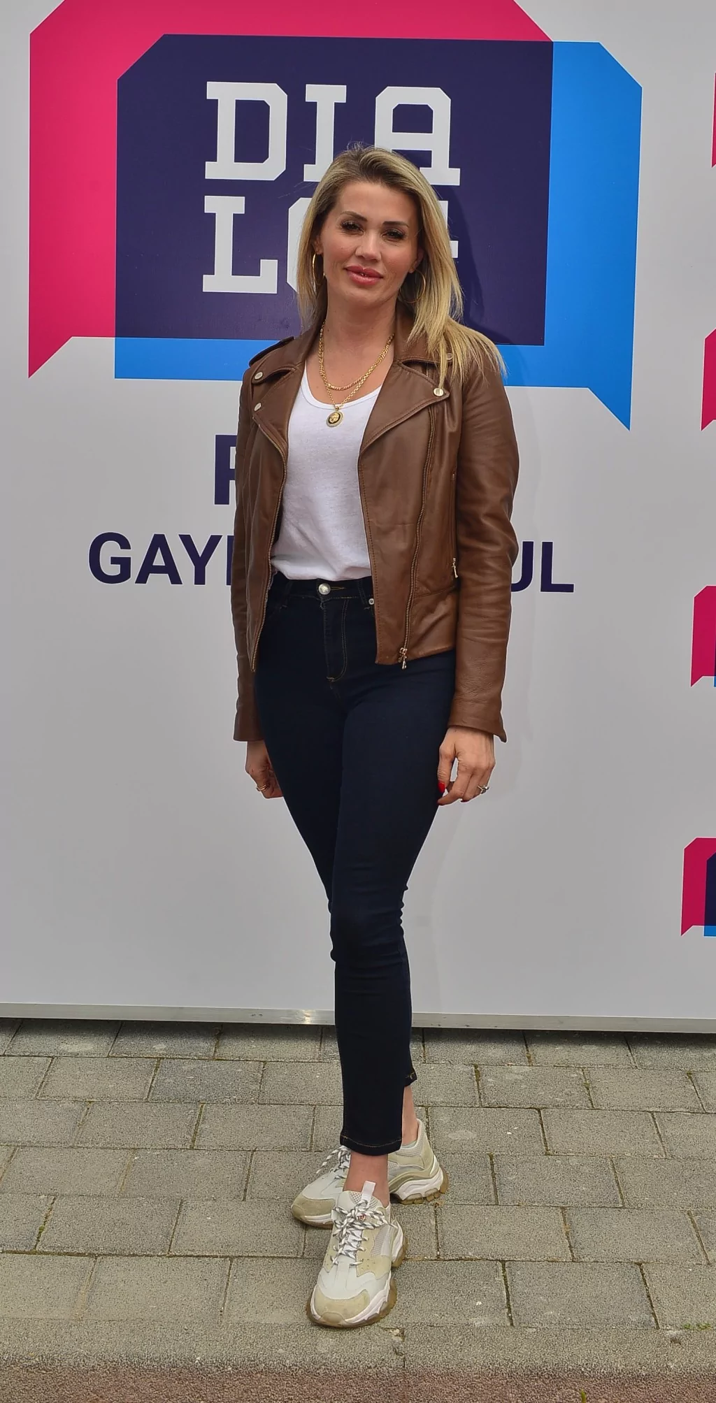 Dialog Plus Gayrimenkul'e görkemli açılış