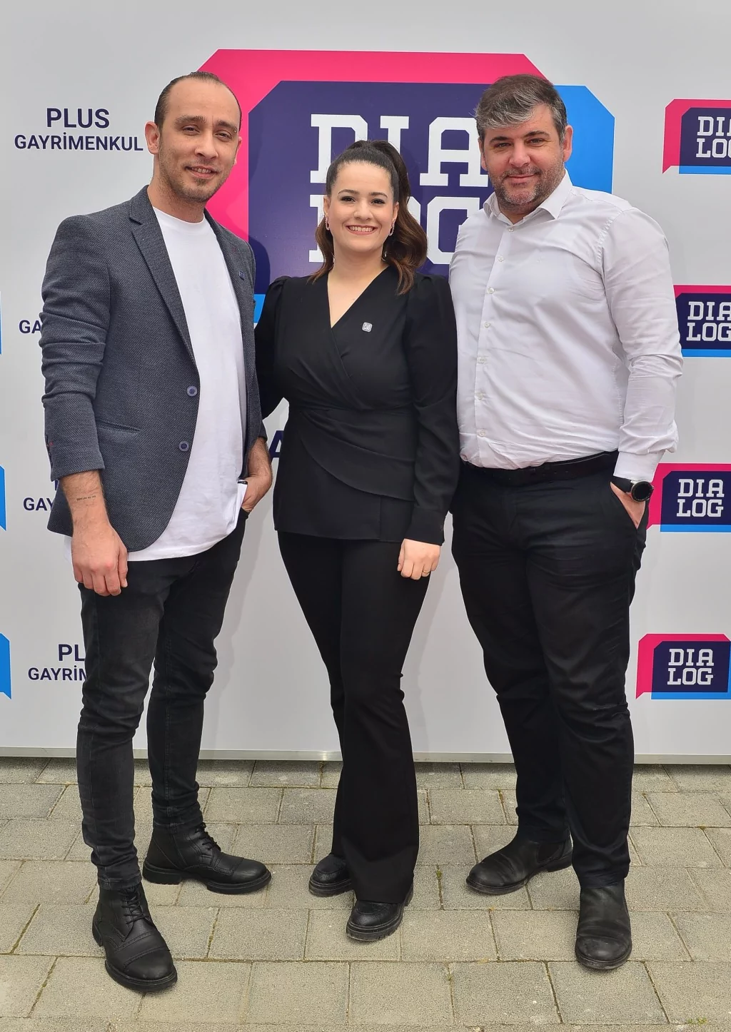 Dialog Plus Gayrimenkul'e görkemli açılış