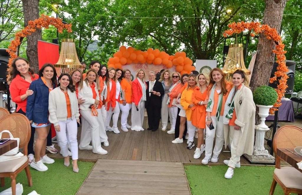 Annelerden geleneksel buluşma