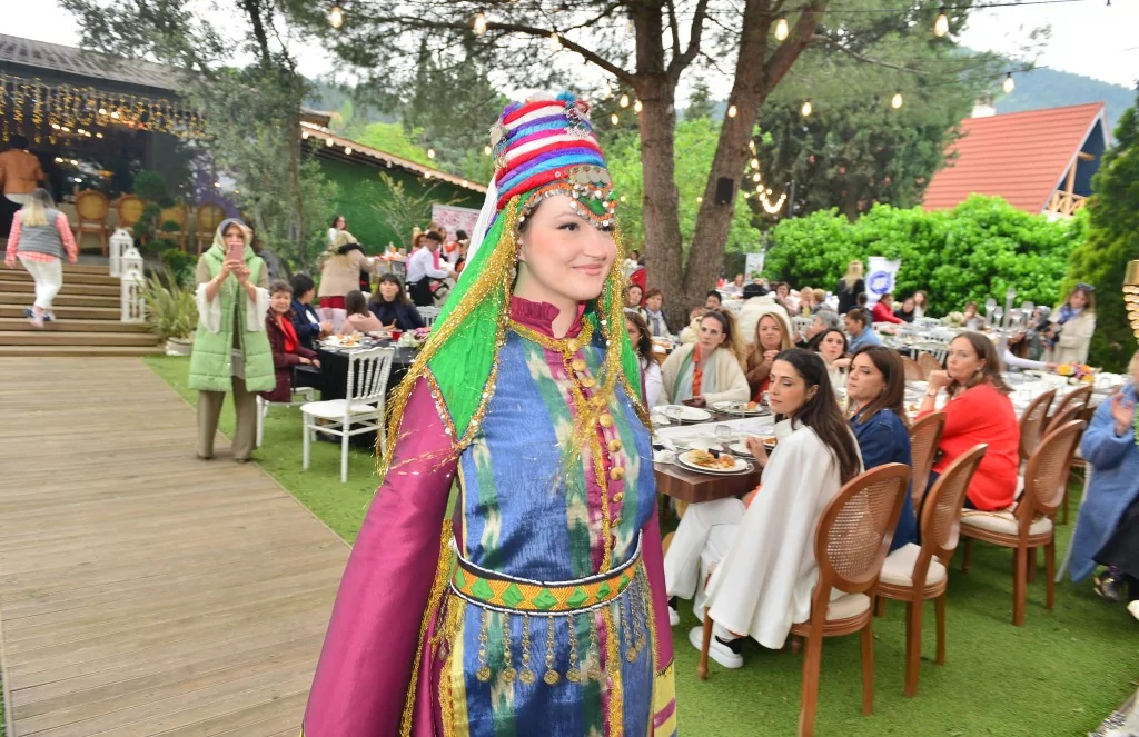 Annelerden geleneksel buluşma