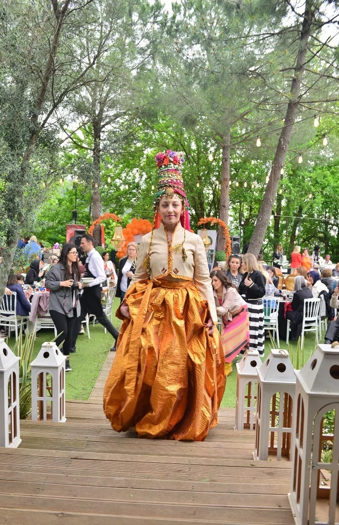 Annelerden geleneksel buluşma