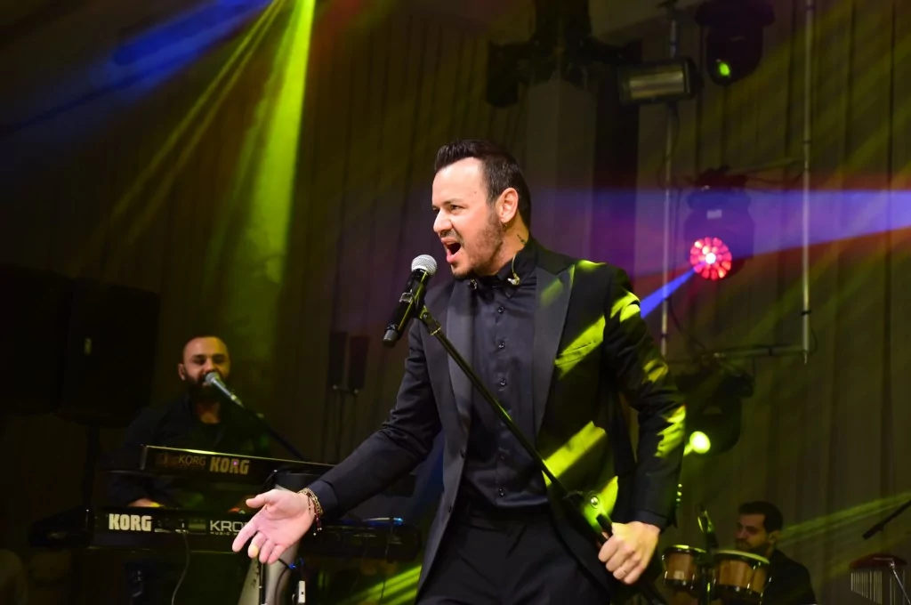 Başkan Erkan Kamat kızını evlendirdi