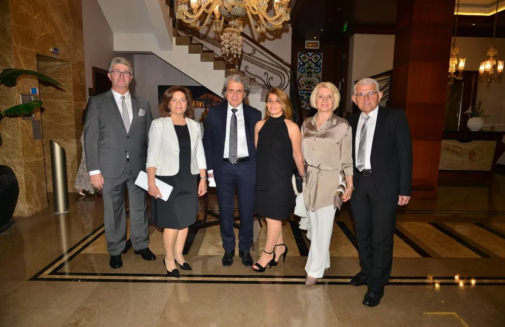 Atatürk Palas'ta görkemli nişan