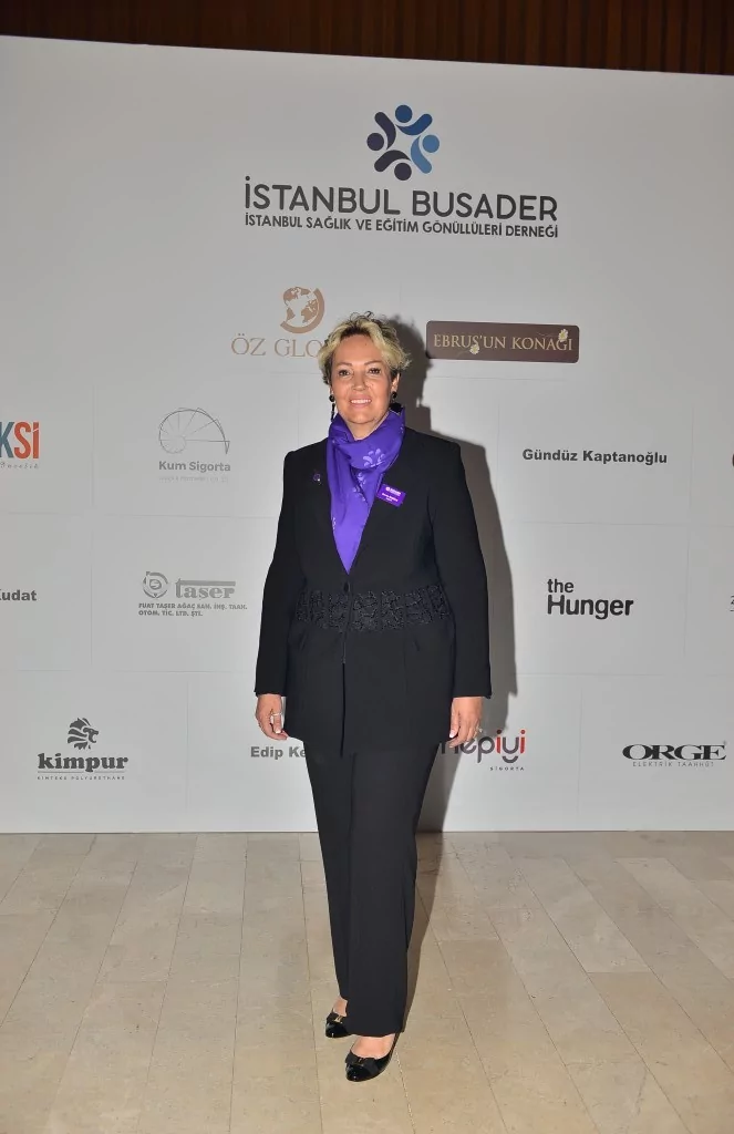 Antakya Medeniyetler Korosu depremzedeler için söyledi