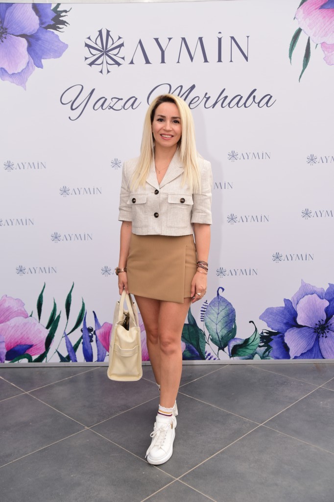 Aymin'den yaza renkli merhaba