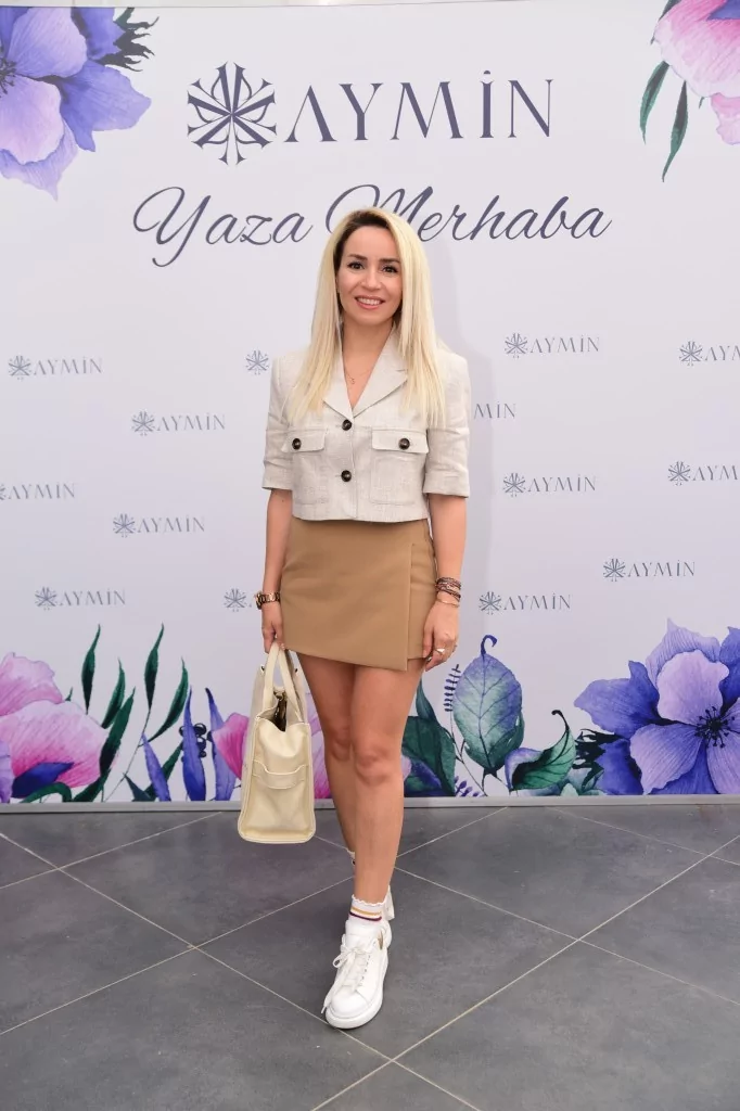 Aymin'den yaza renkli merhaba