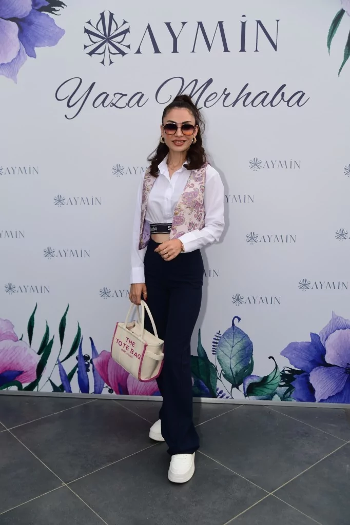 Aymin'den yaza renkli merhaba