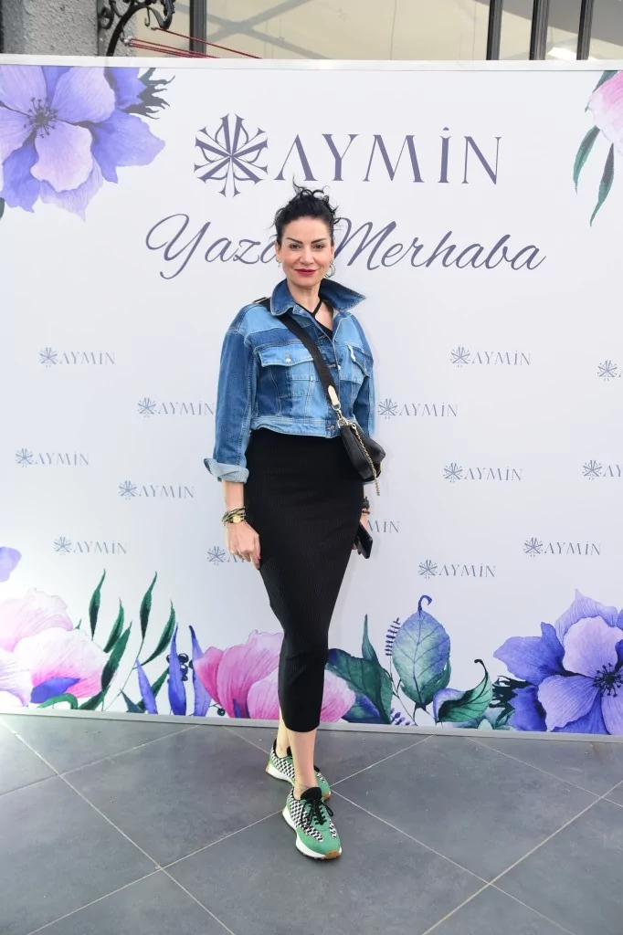 Aymin'den yaza renkli merhaba