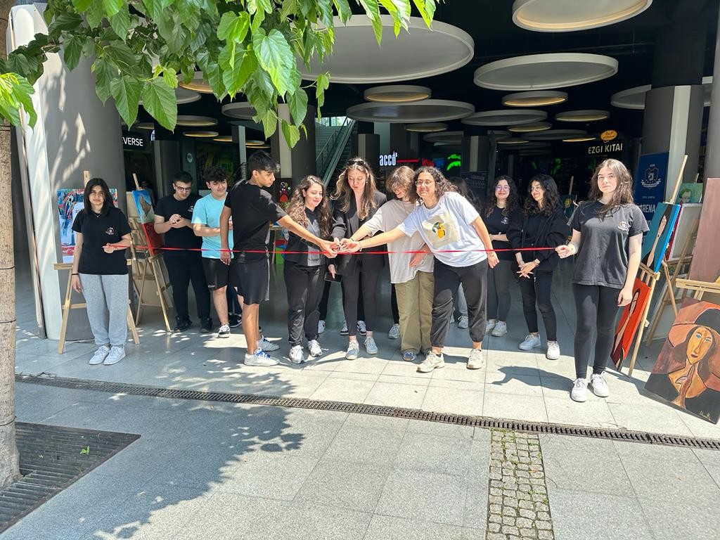 Bursa Arena Anadolu ve Fen lisesi Yıl Sonu Sergisi