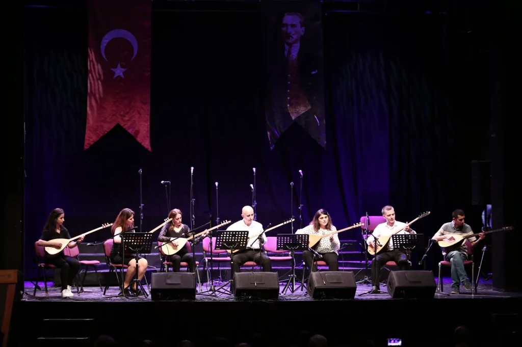 Bursa'da muhteşem yılsonu konseri