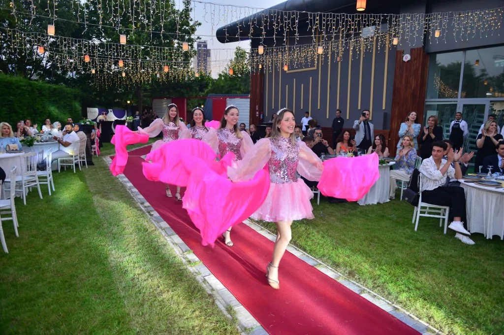 Fa&Sin Moda'dan 10. yıla görkemli kutlama