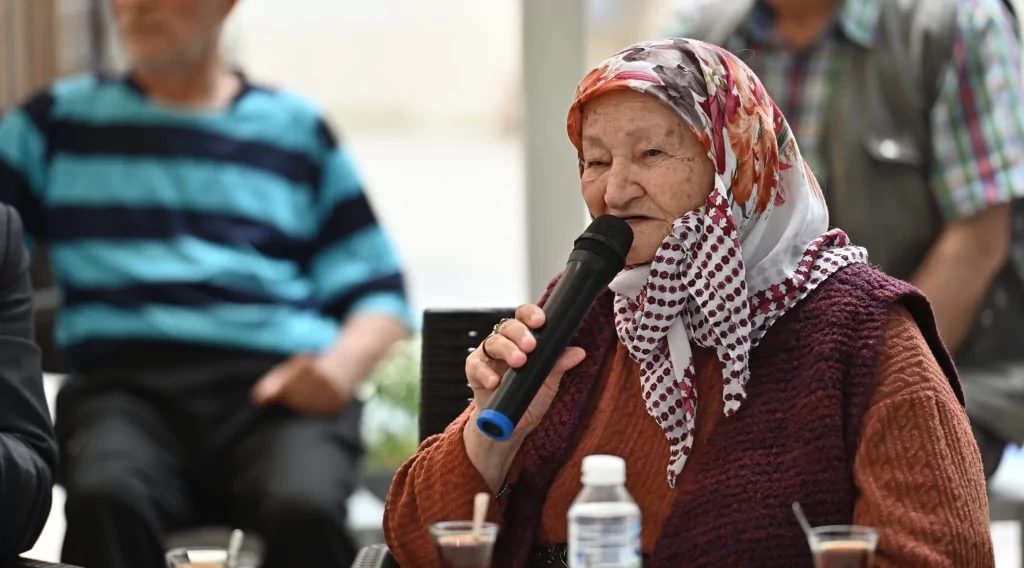 Başkan Aktaş'dan huzurevi sakinlerine moral ziyareti