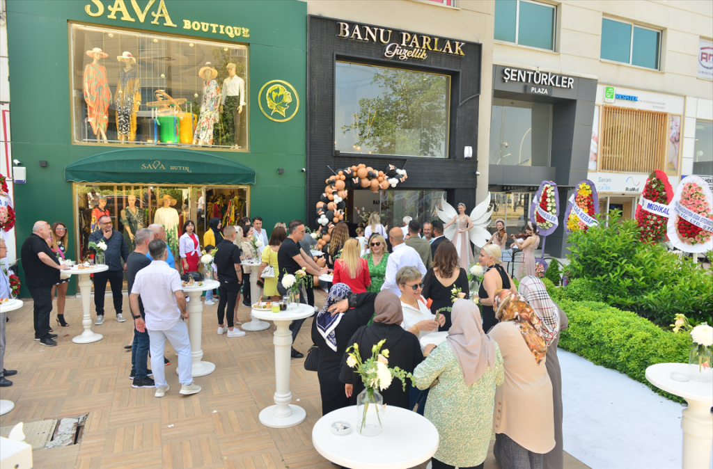 Her kadın güzel olmayı hak eder!