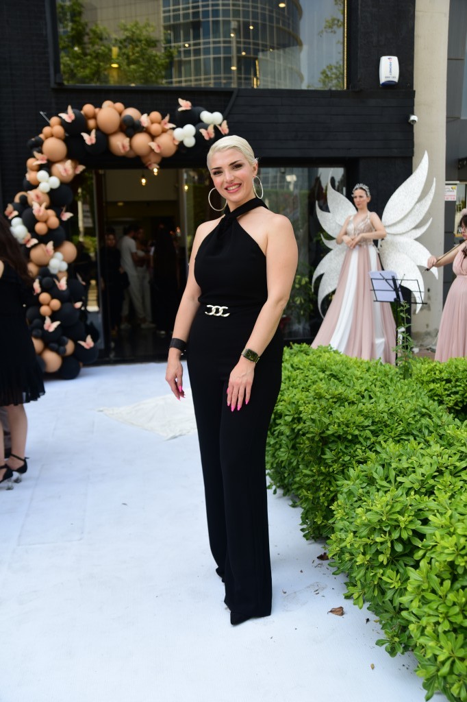 Her kadın güzel olmayı hak eder!