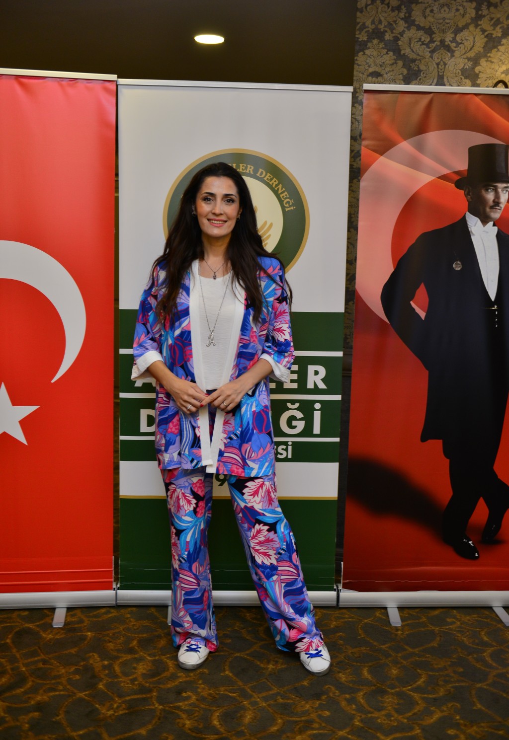 Annelerden sezona renkli veda