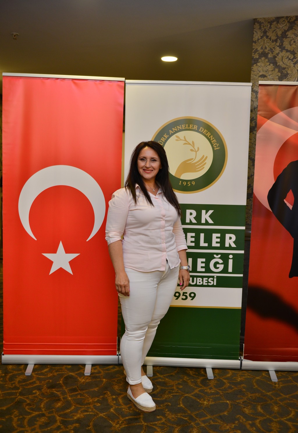 Annelerden sezona renkli veda