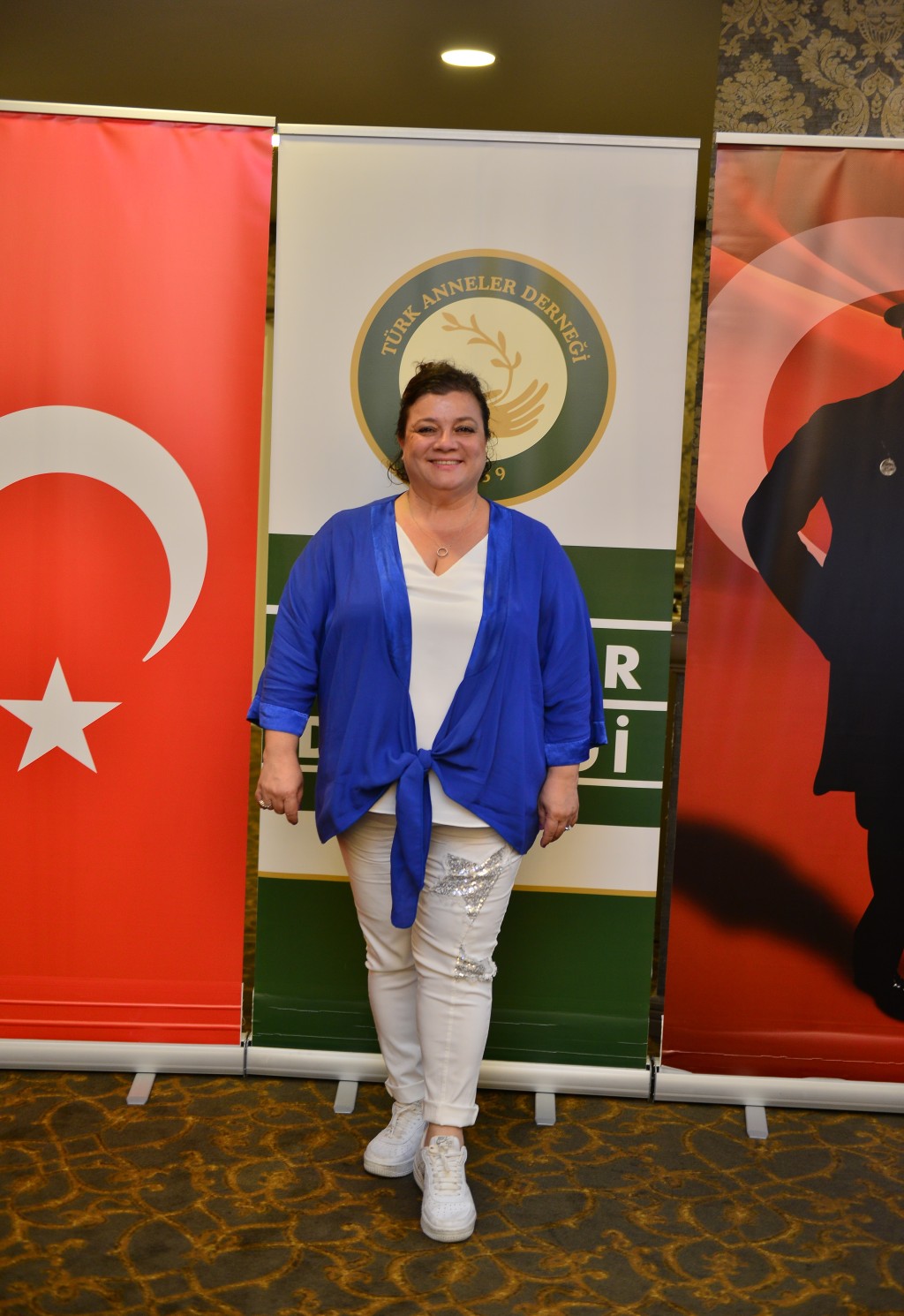 Annelerden sezona renkli veda