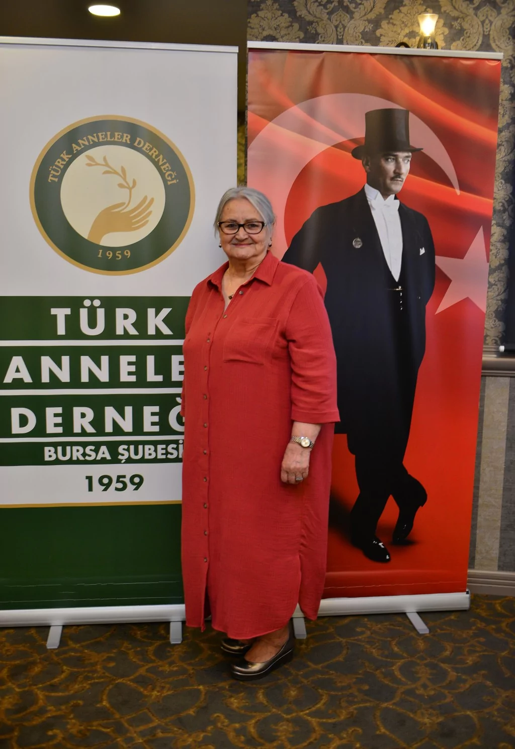 Annelerden sezona renkli veda