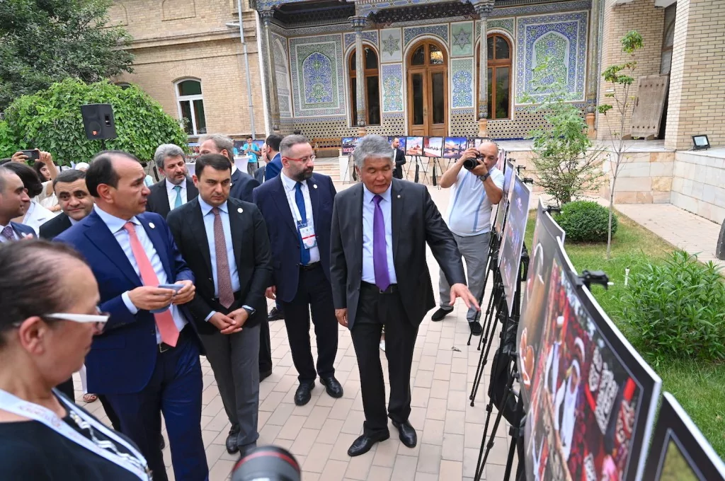 TÜRKSOY 30. yılını kutluyor