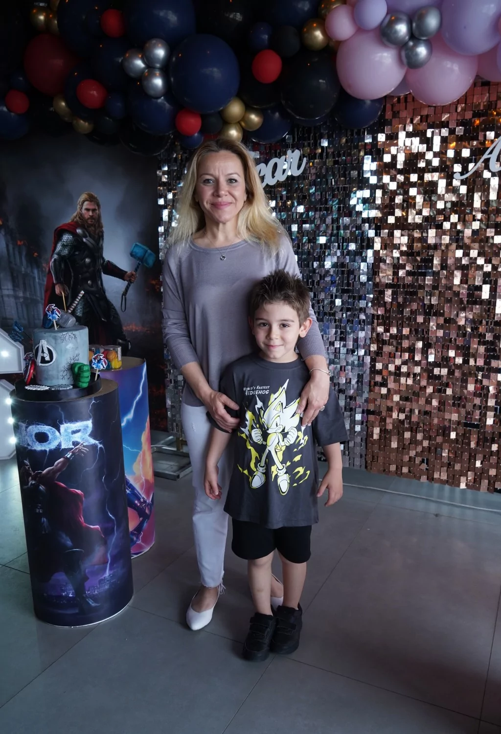 Eğlenceli doğum günü partisinde çocuklar doyasıya eğlendi