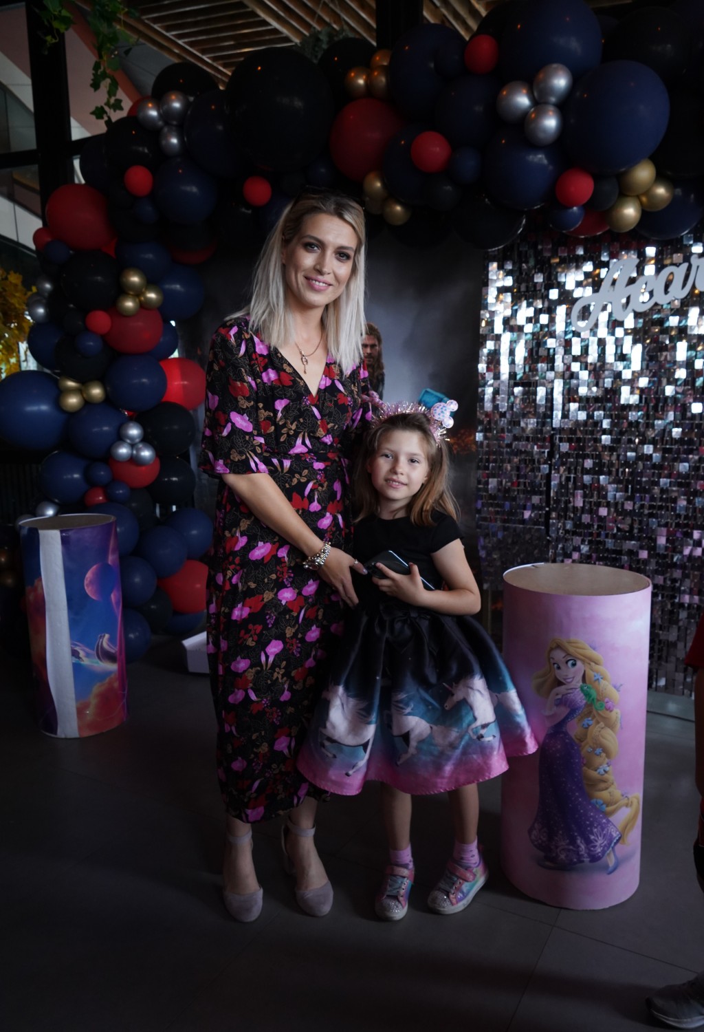 Eğlenceli doğum günü partisinde çocuklar doyasıya eğlendi