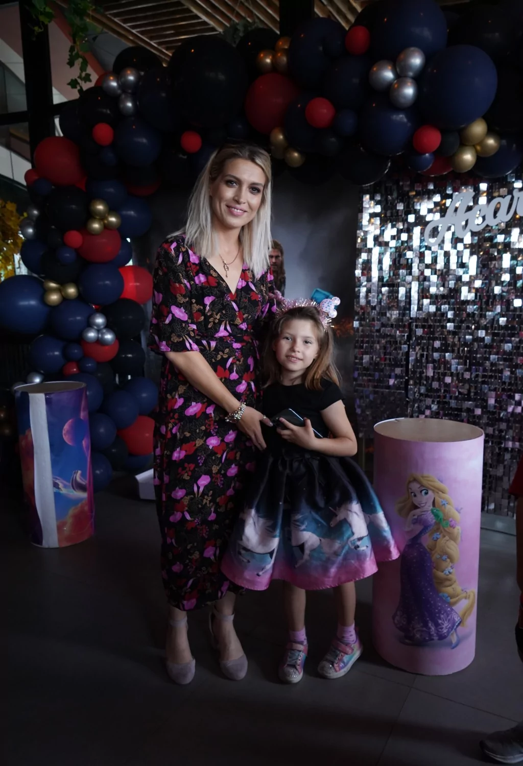 Eğlenceli doğum günü partisinde çocuklar doyasıya eğlendi