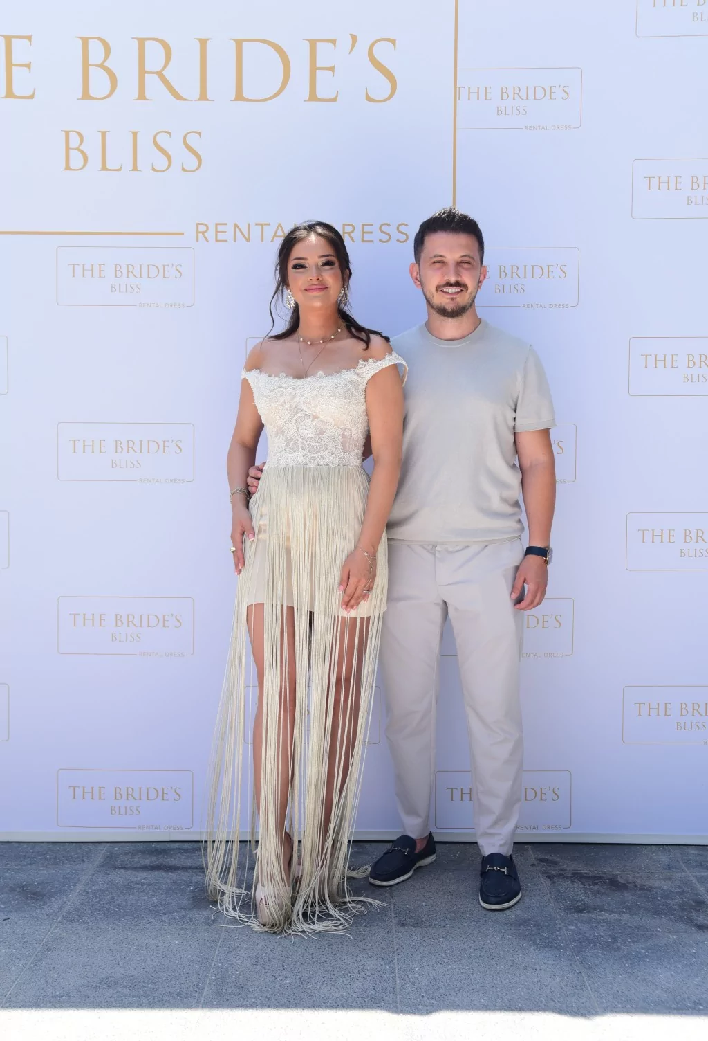 Sinem Cambaz'dan görkemli açılış