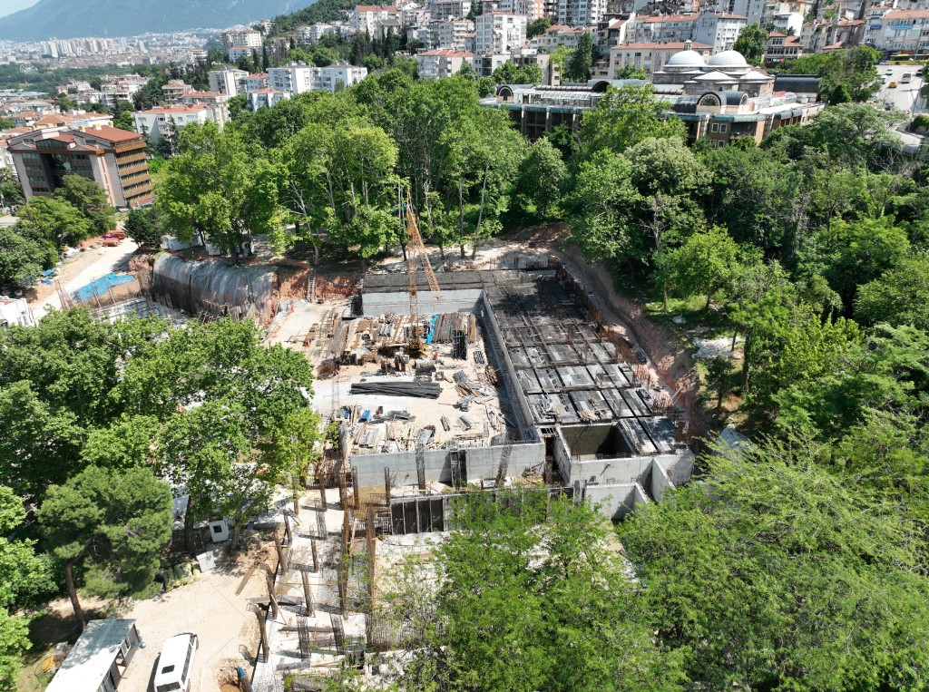 Havuzlu Park'ta dönüşüm hızlandı