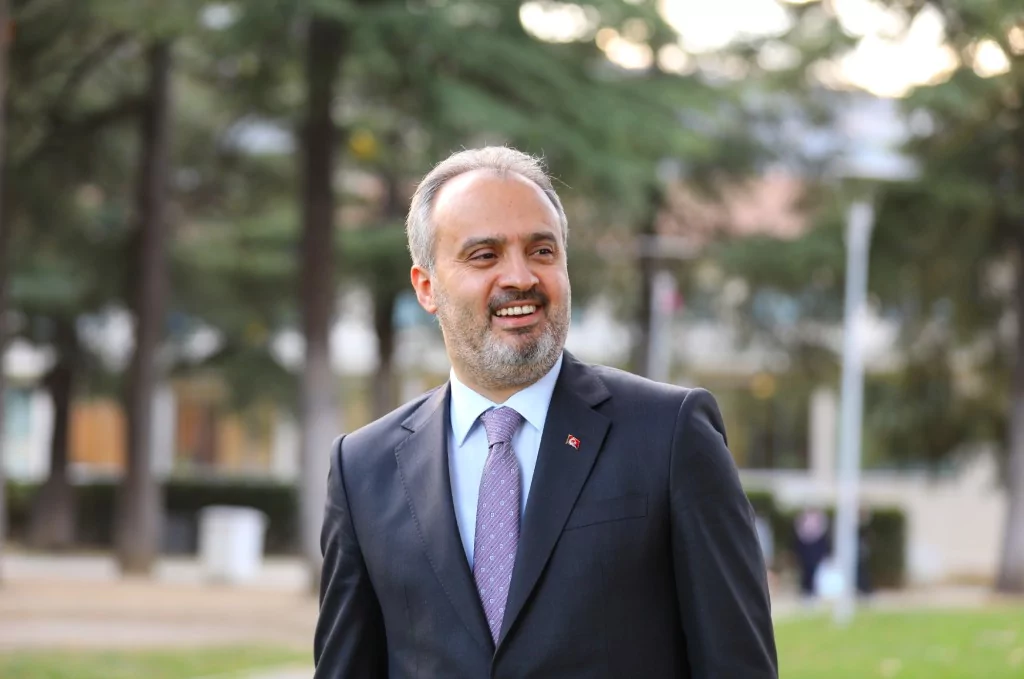 Havuzlu Park'ta dönüşüm hızlandı