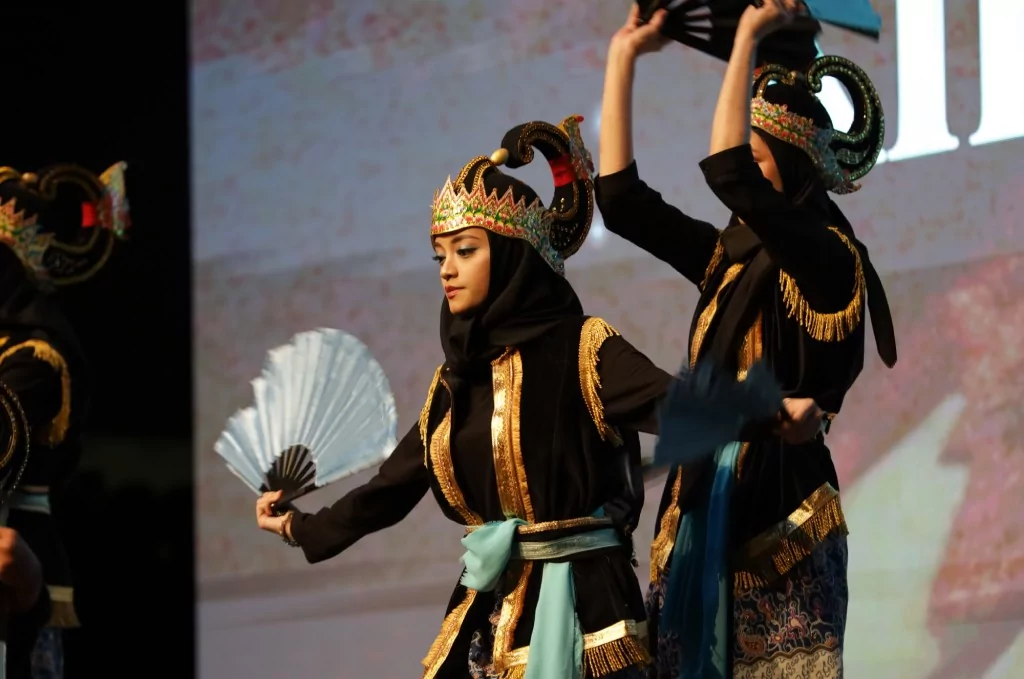 Bursa'da Endonezya rüzgarı esti