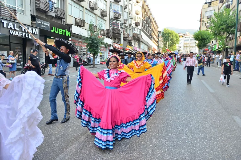 Bursa'dan dünyaya barış ve kardeşlik mesajı