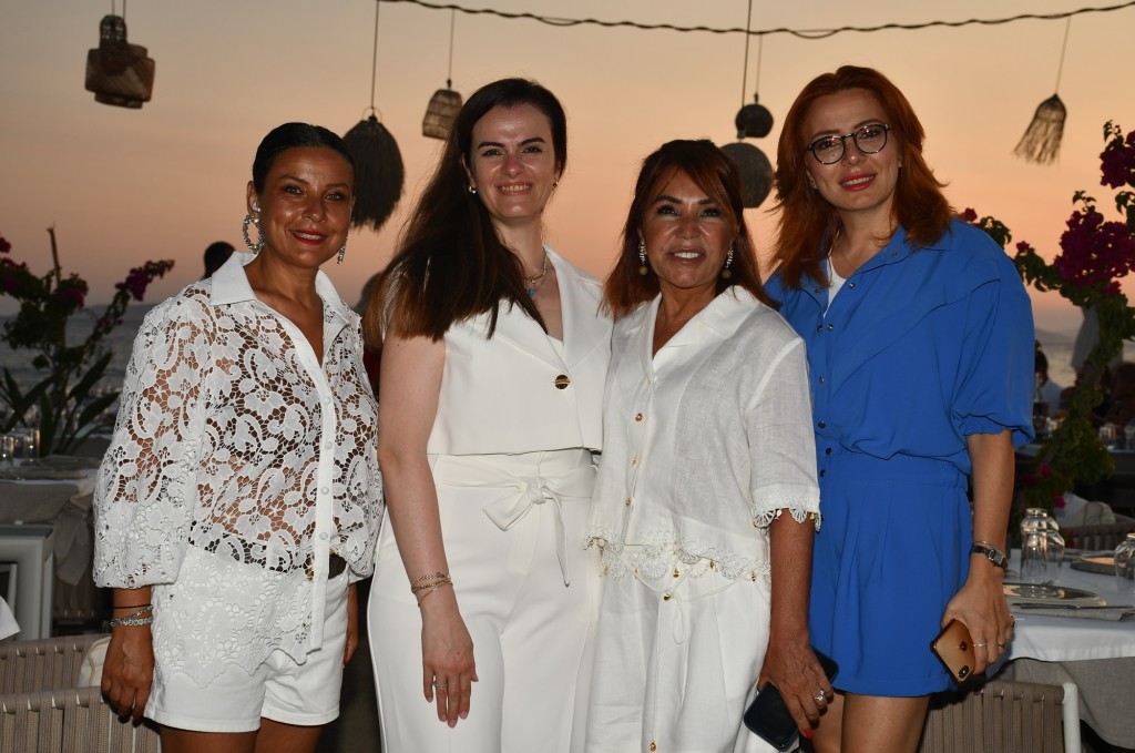 Eila'nın imza kokularının Bodrum buluşması