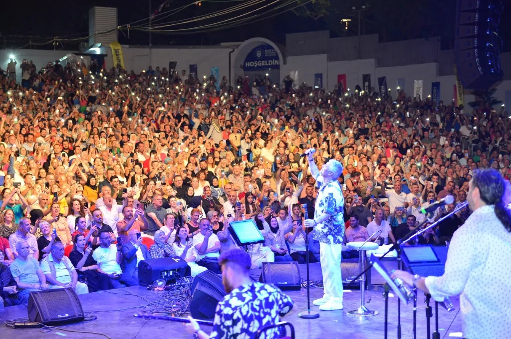 Efsaneler Bursa'da mest etti