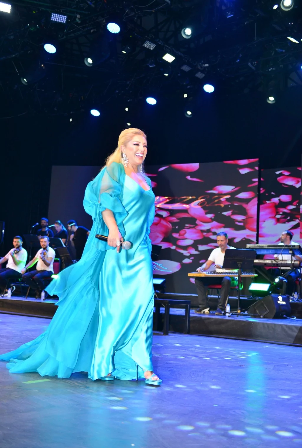 Bursa'da Muazzez Ersoy ile nostalji rüzgarı