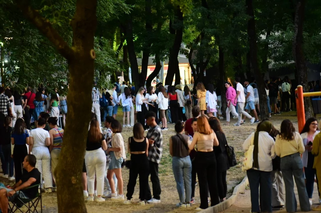 Gençler Madrigal'le coştu