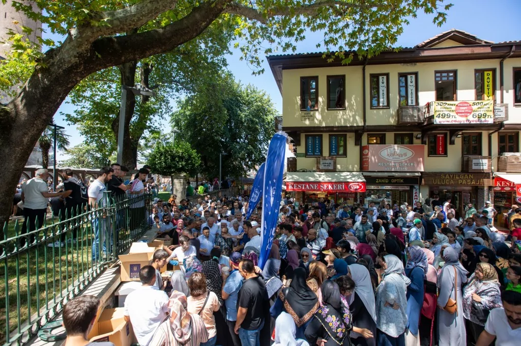 Aşure kazanları birlik için kaynadı