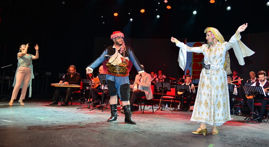 Festivalde 100. yıl coşkusu