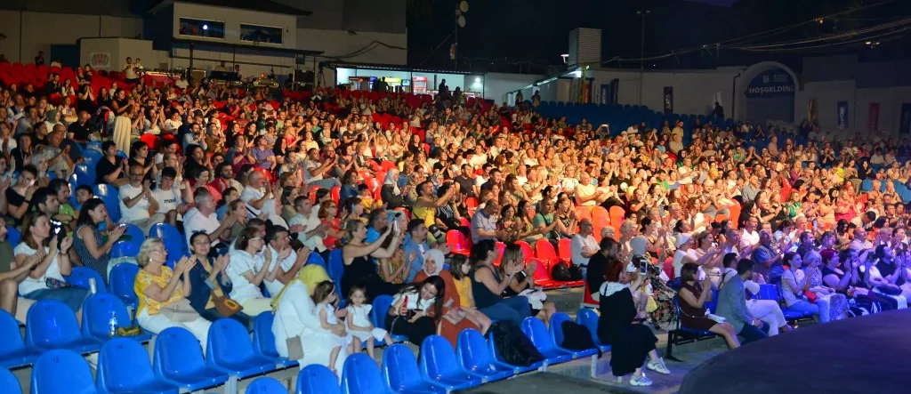 Festivalde 100. yıl coşkusu