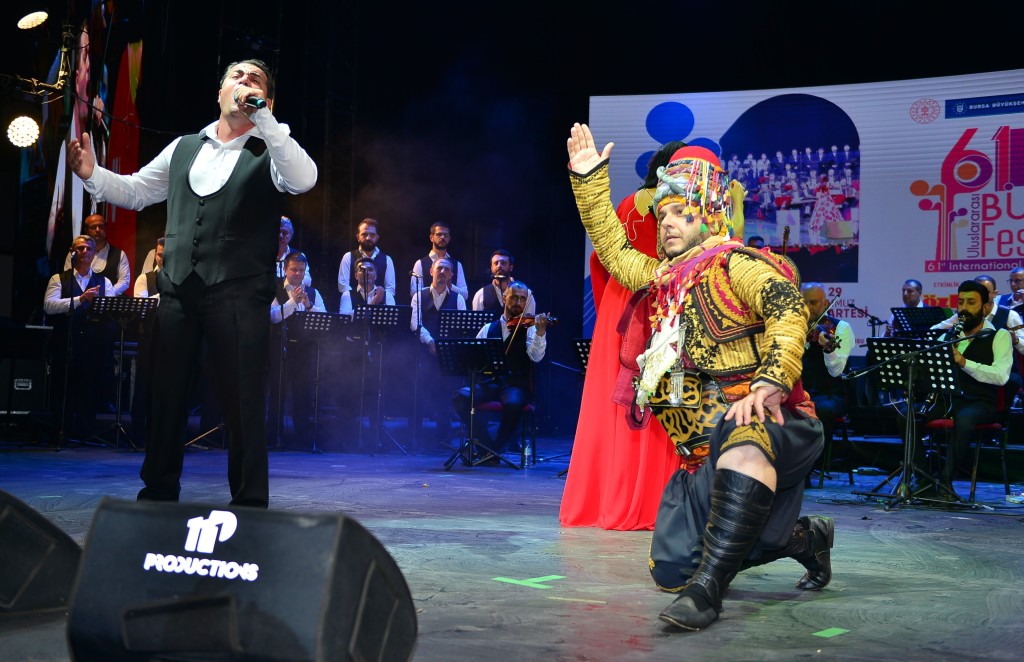 Festivalde 100. yıl coşkusu