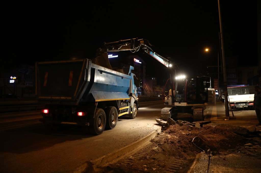 Ankara yolunda gece mesaisi