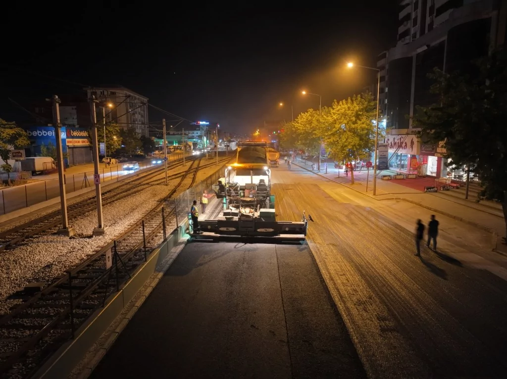 Ankara yolunda gece mesaisi